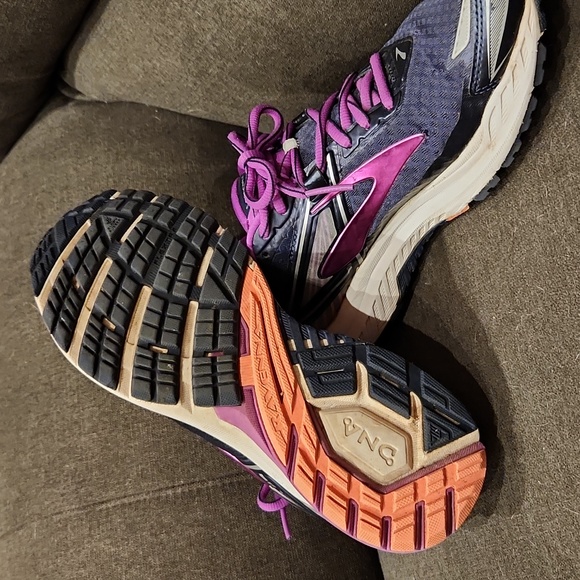 Brooks Ravenna 8 Womens running shoes size 8 - Picture 6 of 11